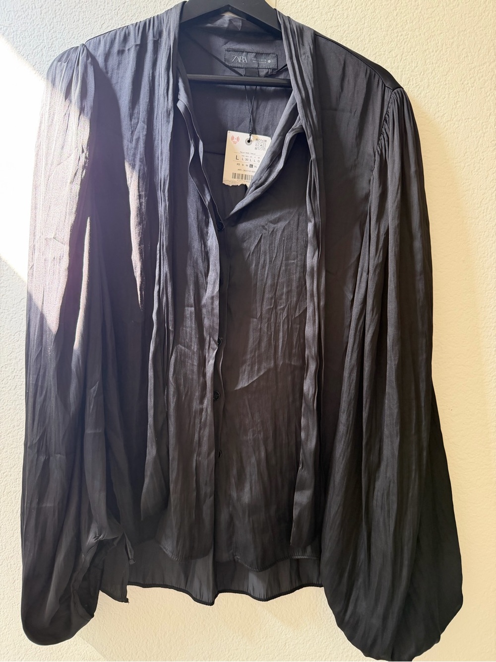 Zara Black Long-Sleeve Button-Down Tie-Neck Blouse